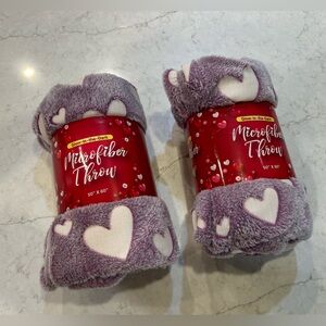 Glow in the dark microfiber throw 50x60”